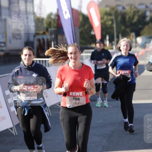 03.10.2025 - Köhlbrandbrückenlauf Jannik Wohlers http://msf.ph/oto/9115391 03.10.2025 13:32:48 Ziel 5110, 5133, 5187, 5273, 5446, 5477, 5478, 6147, 6148, 6360, 6513 meine-sportfotos.de