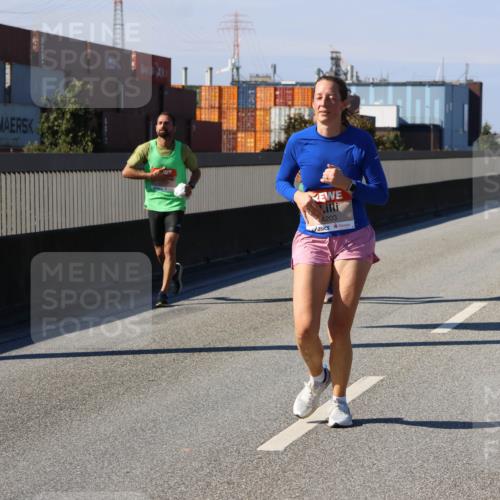 03.10.2025 - Köhlbrandbrückenlauf Strokosch-Dieckow http://msf.ph/oto/9115393 03.10.2025 12:48:24 Position 3 4203 meine-sportfotos.de