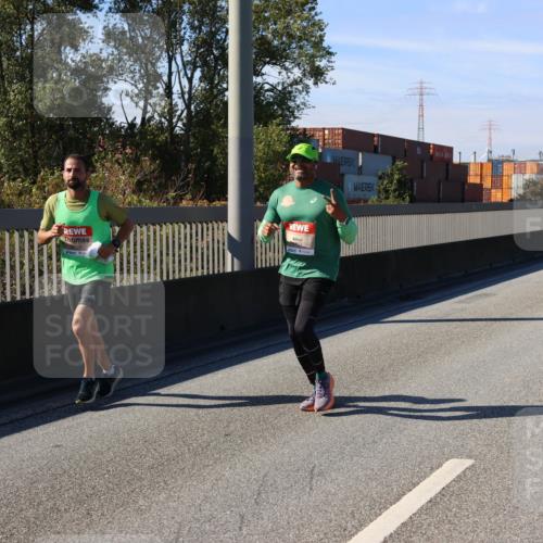03.10.2025 - Köhlbrandbrückenlauf Strokosch-Dieckow http://msf.ph/oto/9115417 03.10.2025 12:48:28 Position 3  meine-sportfotos.de