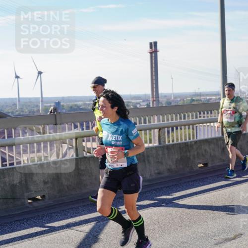 03.10.2025 - Köhlbrandbrückenlauf Michael Burmester http://msf.ph/oto/9115422 03.10.2025 12:56:55 Position 2  meine-sportfotos.de