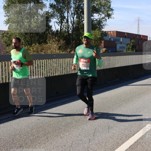 03.10.2025 - Köhlbrandbrückenlauf Strokosch-Dieckow http://msf.ph/oto/9115438 03.10.2025 12:48:28 Position 3 6739 meine-sportfotos.de