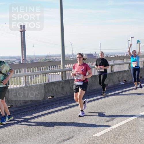 03.10.2025 - Köhlbrandbrückenlauf Michael Burmester http://msf.ph/oto/9115445 03.10.2025 12:56:56 Position 2 5510, 5780 meine-sportfotos.de