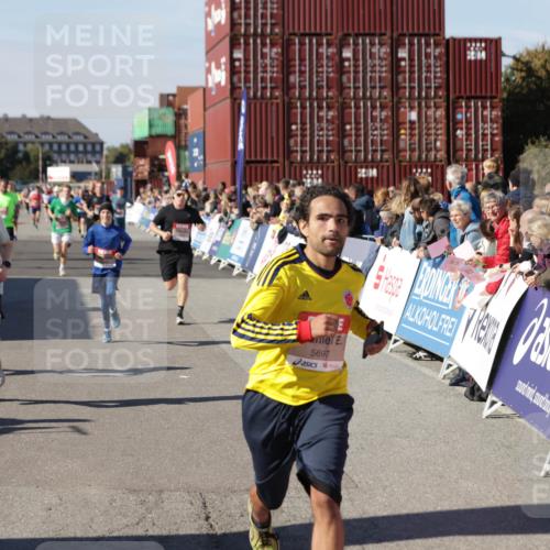 03.10.2025 - Köhlbrandbrückenlauf Jannik Wohlers http://msf.ph/oto/9115449 03.10.2025 13:02:19 Ziel 4109, 4130, 4277, 4281, 4337, 4492, 4946, 5617, 5697, 5747, 5845, 6465, 6492 meine-sportfotos.de
