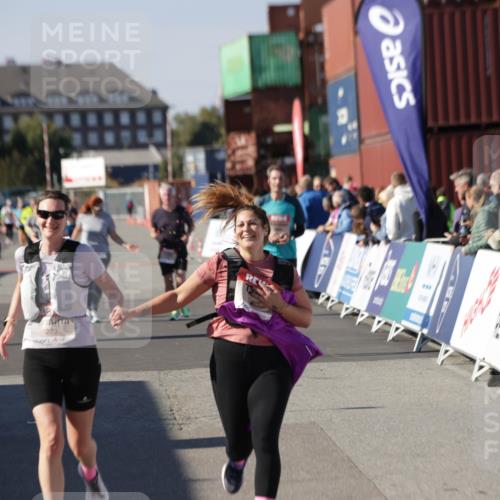 03.10.2025 - Köhlbrandbrückenlauf Jannik Wohlers http://msf.ph/oto/9115469 03.10.2025 13:32:52 Ziel 5110, 5133, 5187, 5273, 5446, 5477, 5478, 6147, 6148, 6360, 6513 meine-sportfotos.de