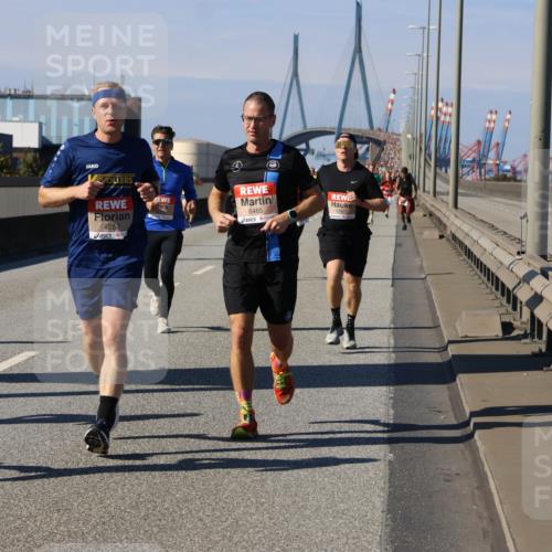 03.10.2025 - Köhlbrandbrückenlauf Strokosch-Dieckow http://msf.ph/oto/9115498 03.10.2025 12:48:42 Position 3 4252, 6465 meine-sportfotos.de
