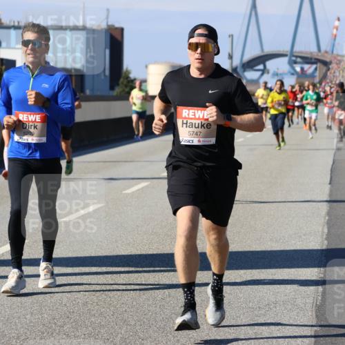 03.10.2025 - Köhlbrandbrückenlauf Strokosch-Dieckow http://msf.ph/oto/9115518 03.10.2025 12:48:44 Position 3 6279, 5747 meine-sportfotos.de