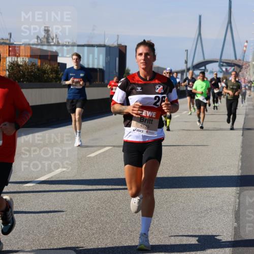 03.10.2025 - Köhlbrandbrückenlauf Strokosch-Dieckow http://msf.ph/oto/9115606 03.10.2025 12:49:07 Position 3 6706, 28, 4579 meine-sportfotos.de