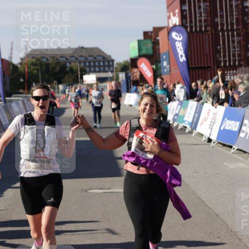 03.10.2025 - Köhlbrandbrückenlauf Jannik Wohlers http://msf.ph/oto/9115674 03.10.2025 13:32:54 Ziel 4582, 5110, 5133, 5187, 5273, 5446, 5477, 5478, 6147, 6148, 6513 meine-sportfotos.de