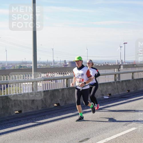 03.10.2025 - Köhlbrandbrückenlauf Michael Burmester http://msf.ph/oto/9115683 03.10.2025 12:57:23 Position 2  meine-sportfotos.de
