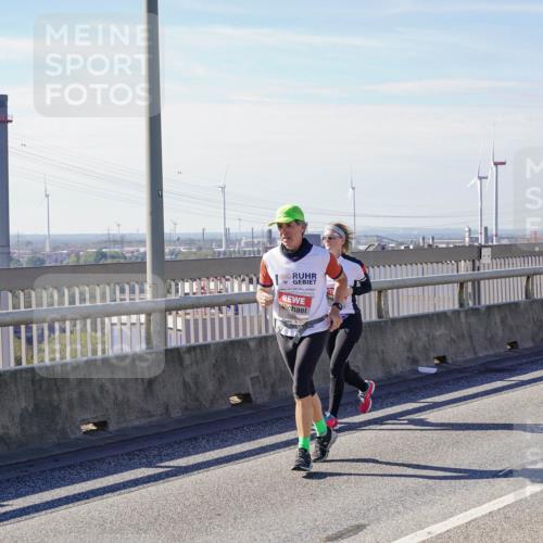 03.10.2025 - Köhlbrandbrückenlauf Michael Burmester http://msf.ph/oto/9115695 03.10.2025 12:57:23 Position 2 6334 meine-sportfotos.de
