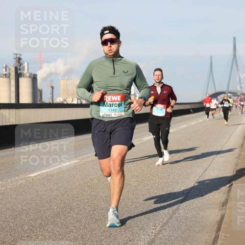 03.10.2025 - Köhlbrandbrückenlauf Lena Gebhardt http://msf.ph/oto/9115709 03.10.2025 09:43:43 Position 2 1143 meine-sportfotos.de