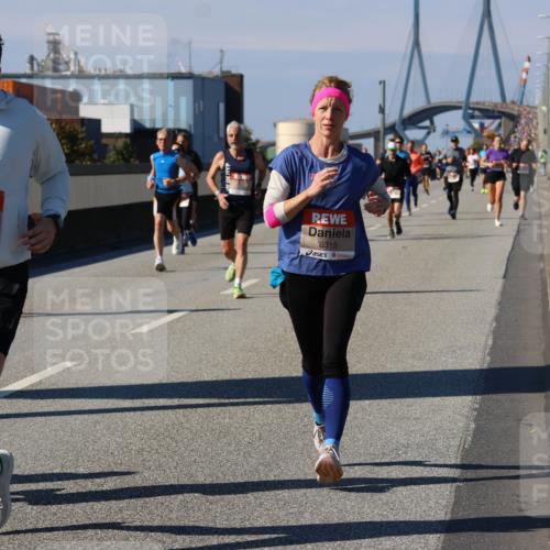 03.10.2025 - Köhlbrandbrückenlauf Strokosch-Dieckow http://msf.ph/oto/9115723 03.10.2025 12:49:23 Position 3 4856, 6315 meine-sportfotos.de