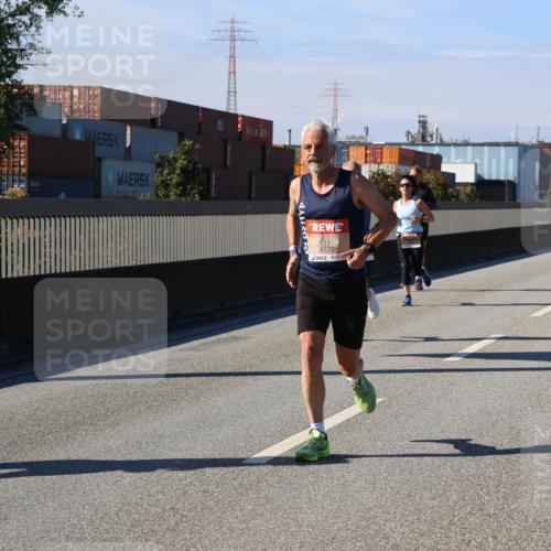 03.10.2025 - Köhlbrandbrückenlauf Strokosch-Dieckow http://msf.ph/oto/9115739 03.10.2025 12:49:28 Position 3 6770 meine-sportfotos.de