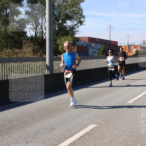 03.10.2025 - Köhlbrandbrückenlauf Strokosch-Dieckow http://msf.ph/oto/9115761 03.10.2025 12:49:31 Position 3  meine-sportfotos.de