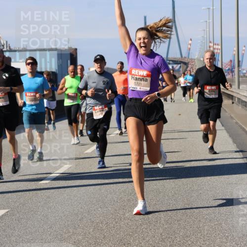 03.10.2025 - Köhlbrandbrückenlauf Strokosch-Dieckow http://msf.ph/oto/9115787 03.10.2025 12:49:34 Position 3 4117, 5126, 5721 meine-sportfotos.de