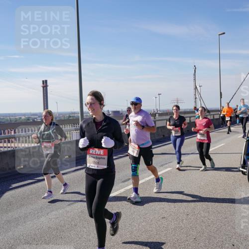 03.10.2025 - Köhlbrandbrückenlauf Michael Burmester http://msf.ph/oto/9115802 03.10.2025 12:57:29 Position 2 5504 meine-sportfotos.de