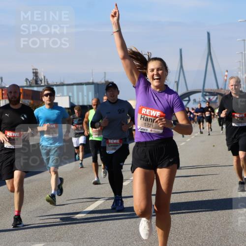 03.10.2025 - Köhlbrandbrückenlauf Strokosch-Dieckow http://msf.ph/oto/9115814 03.10.2025 12:49:35 Position 3 4117, 29, 5721, 5726 meine-sportfotos.de