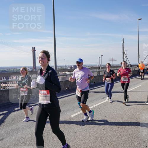 03.10.2025 - Köhlbrandbrückenlauf Michael Burmester http://msf.ph/oto/9115817 03.10.2025 12:57:29 Position 2 5504 meine-sportfotos.de