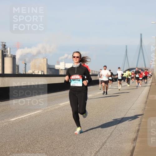 03.10.2025 - Köhlbrandbrückenlauf Lena Gebhardt http://msf.ph/oto/9115834 03.10.2025 09:43:51 Position 2 3174 meine-sportfotos.de