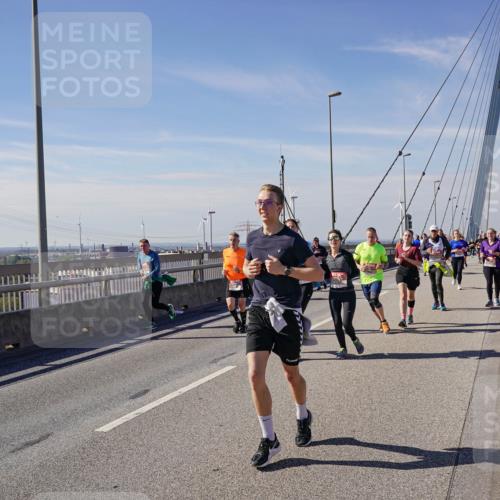 03.10.2025 - Köhlbrandbrückenlauf Michael Burmester http://msf.ph/oto/9115876 03.10.2025 12:57:32 Position 2  meine-sportfotos.de