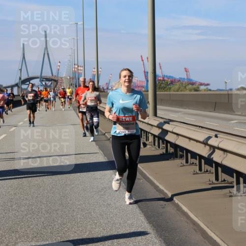03.10.2025 - Köhlbrandbrückenlauf Strokosch-Dieckow http://msf.ph/oto/9115895 03.10.2025 12:49:52 Position 3 5785 meine-sportfotos.de