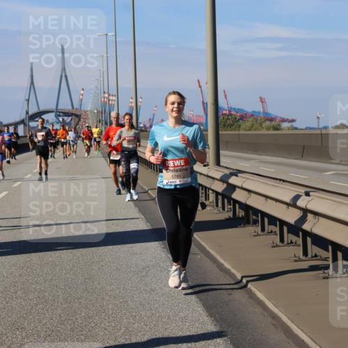 03.10.2025 - Köhlbrandbrückenlauf Strokosch-Dieckow http://msf.ph/oto/9115900 03.10.2025 12:49:52 Position 3 5785 meine-sportfotos.de