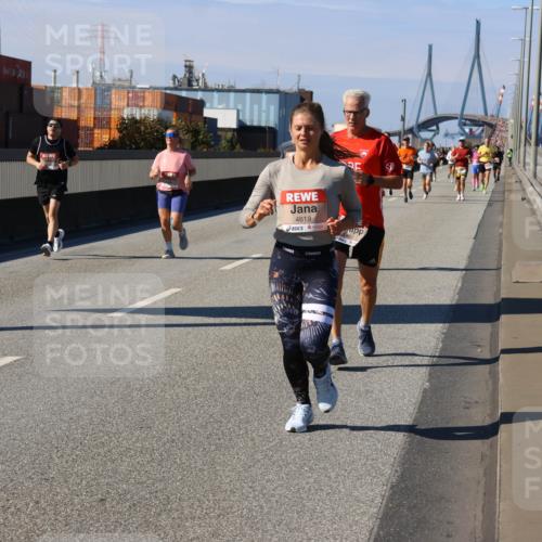 03.10.2025 - Köhlbrandbrückenlauf Strokosch-Dieckow http://msf.ph/oto/9115915 03.10.2025 12:49:56 Position 3 4619 meine-sportfotos.de