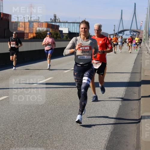 03.10.2025 - Köhlbrandbrückenlauf Strokosch-Dieckow http://msf.ph/oto/9115924 03.10.2025 12:49:56 Position 3 4619, 4480 meine-sportfotos.de