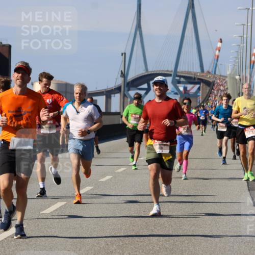 03.10.2025 - Köhlbrandbrückenlauf Strokosch-Dieckow http://msf.ph/oto/9115960 03.10.2025 12:50:03 Position 3 5447 meine-sportfotos.de