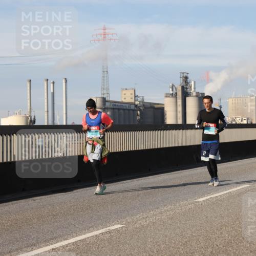 03.10.2025 - Köhlbrandbrückenlauf Lena Gebhardt http://msf.ph/oto/9115987 03.10.2025 10:18:51 Position 2 3512 meine-sportfotos.de
