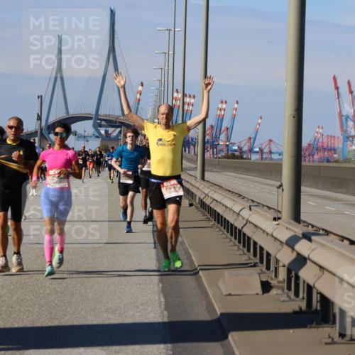 03.10.2025 - Köhlbrandbrückenlauf Strokosch-Dieckow http://msf.ph/oto/9115996 03.10.2025 12:50:08 Position 3  meine-sportfotos.de