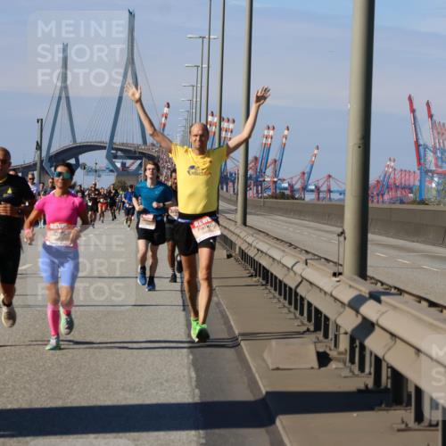03.10.2025 - Köhlbrandbrückenlauf Strokosch-Dieckow http://msf.ph/oto/9116007 03.10.2025 12:50:08 Position 3  meine-sportfotos.de