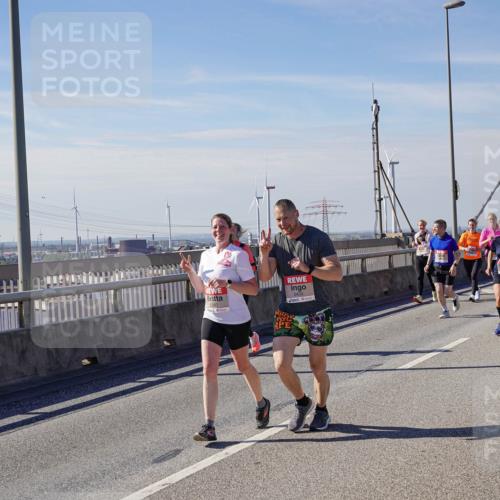 03.10.2025 - Köhlbrandbrückenlauf Michael Burmester http://msf.ph/oto/9116013 03.10.2025 12:57:41 Position 2 5432 meine-sportfotos.de