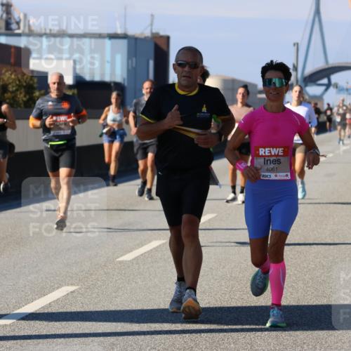 03.10.2025 - Köhlbrandbrückenlauf Strokosch-Dieckow http://msf.ph/oto/9116014 03.10.2025 12:50:11 Position 3 25, 4061 meine-sportfotos.de