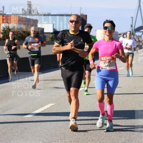 03.10.2025 - Köhlbrandbrückenlauf Strokosch-Dieckow http://msf.ph/oto/9116032 03.10.2025 12:50:11 Position 3 4061 meine-sportfotos.de