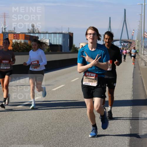 03.10.2025 - Köhlbrandbrückenlauf Strokosch-Dieckow http://msf.ph/oto/9116068 03.10.2025 12:50:16 Position 3 4246, 5048 meine-sportfotos.de