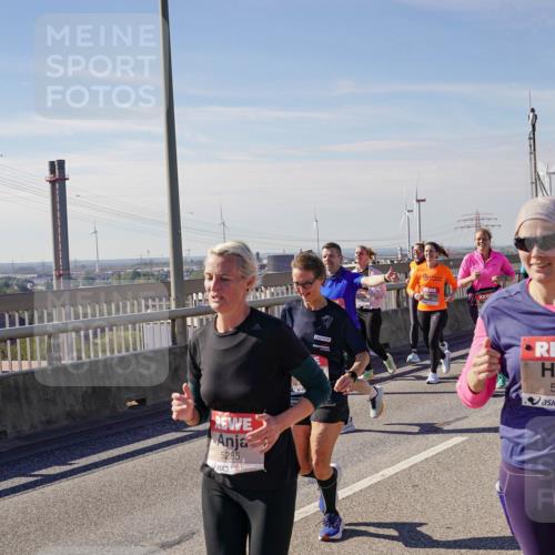 03.10.2025 - Köhlbrandbrückenlauf Michael Burmester http://msf.ph/oto/9116086 03.10.2025 12:57:45 Position 2 5285, 5308 meine-sportfotos.de