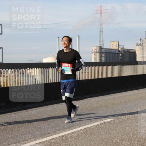 03.10.2025 - Köhlbrandbrückenlauf Lena Gebhardt http://msf.ph/oto/9116089 03.10.2025 10:18:54 Position 2 8801 meine-sportfotos.de