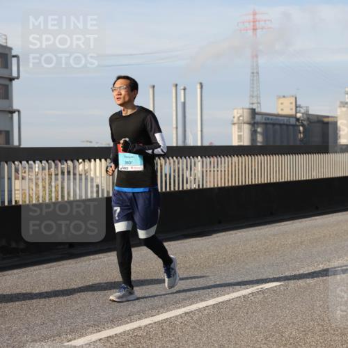 03.10.2025 - Köhlbrandbrückenlauf Lena Gebhardt http://msf.ph/oto/9116097 03.10.2025 10:18:55 Position 2 3801 meine-sportfotos.de