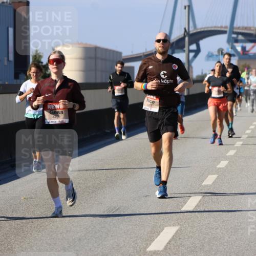 03.10.2025 - Köhlbrandbrückenlauf Strokosch-Dieckow http://msf.ph/oto/9116133 03.10.2025 12:50:30 Position 3 4490, 4217 meine-sportfotos.de