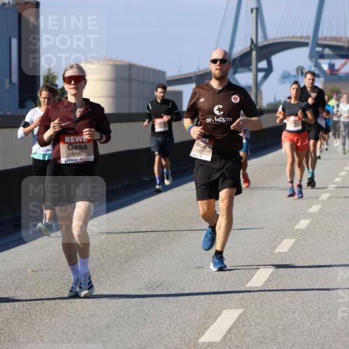 03.10.2025 - Köhlbrandbrückenlauf Strokosch-Dieckow http://msf.ph/oto/9116138 03.10.2025 12:50:30 Position 3 4490, 4217 meine-sportfotos.de