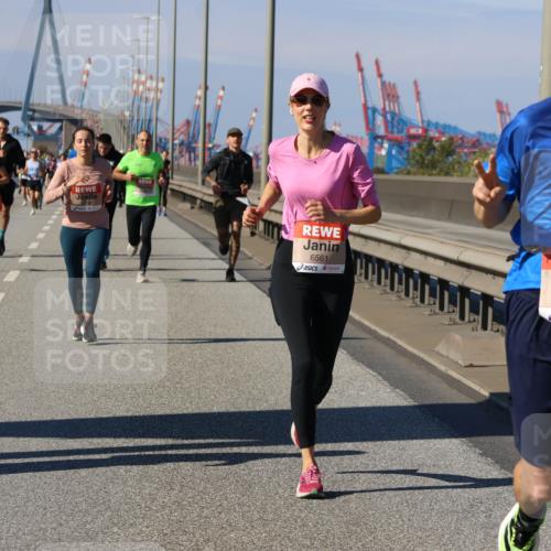 03.10.2025 - Köhlbrandbrückenlauf Strokosch-Dieckow http://msf.ph/oto/9116166 03.10.2025 12:50:35 Position 3 6561, 5969 meine-sportfotos.de