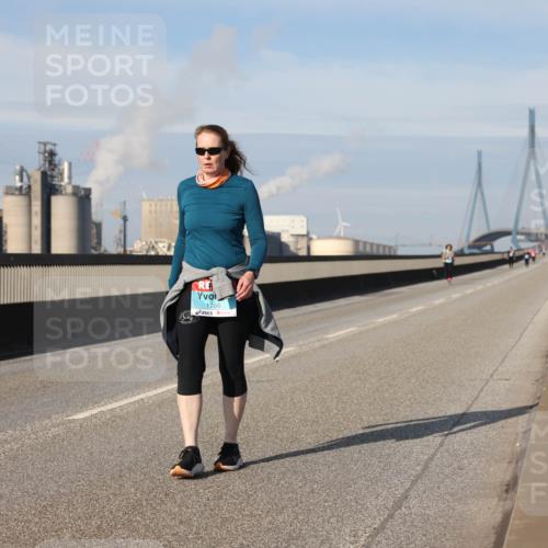 03.10.2025 - Köhlbrandbrückenlauf Lena Gebhardt http://msf.ph/oto/9116199 03.10.2025 10:19:22 Position 2 1766 meine-sportfotos.de