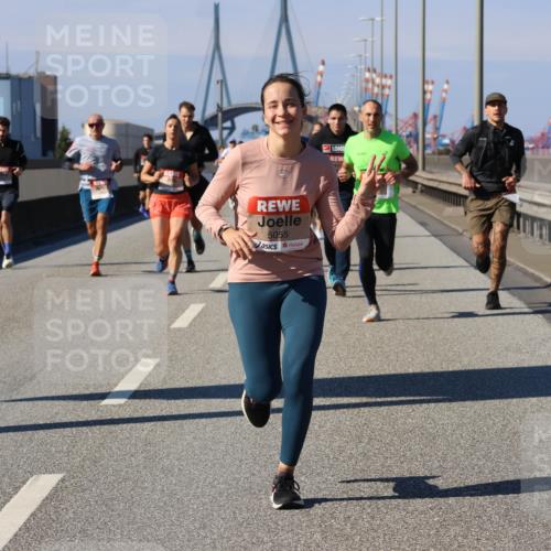 03.10.2025 - Köhlbrandbrückenlauf Strokosch-Dieckow http://msf.ph/oto/9116208 03.10.2025 12:50:38 Position 3 5055 meine-sportfotos.de