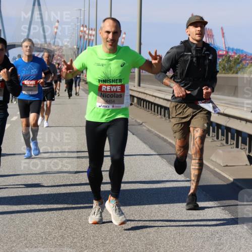 03.10.2025 - Köhlbrandbrückenlauf Strokosch-Dieckow http://msf.ph/oto/9116218 03.10.2025 12:50:40 Position 3 4507, 4449, 4454 meine-sportfotos.de