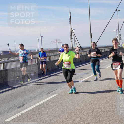 03.10.2025 - Köhlbrandbrückenlauf Michael Burmester http://msf.ph/oto/9116247 03.10.2025 12:57:54 Position 2 679 meine-sportfotos.de