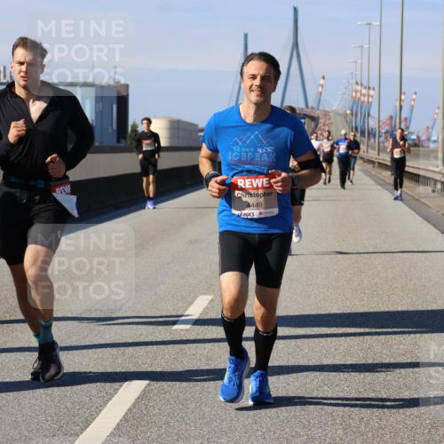 03.10.2025 - Köhlbrandbrückenlauf Strokosch-Dieckow http://msf.ph/oto/9116252 03.10.2025 12:50:43 Position 3 00, 4449 meine-sportfotos.de
