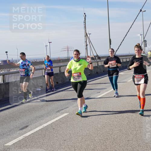 03.10.2025 - Köhlbrandbrückenlauf Michael Burmester http://msf.ph/oto/9116254 03.10.2025 12:57:54 Position 2  meine-sportfotos.de