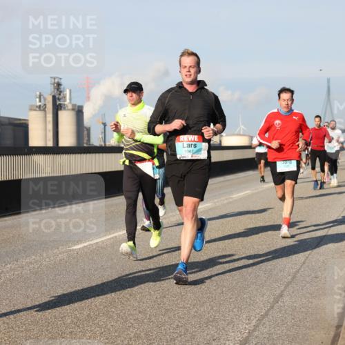 03.10.2025 - Köhlbrandbrückenlauf Lena Gebhardt http://msf.ph/oto/9116264 03.10.2025 09:44:01 Position 2 1067 meine-sportfotos.de