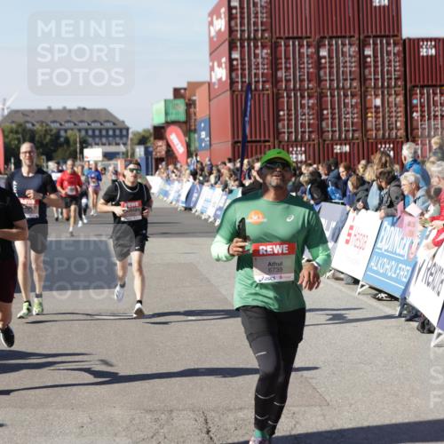 03.10.2025 - Köhlbrandbrückenlauf Jannik Wohlers http://msf.ph/oto/9116279 03.10.2025 13:02:45 Ziel 4116, 4579, 5245, 5726, 5793, 5810, 6175, 6255, 6321, 6447, 6479, 6739, 6783 meine-sportfotos.de